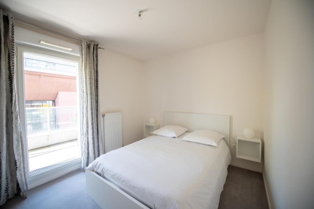 Appartements De 2 Ou 3 Chambres A 40 Minutes De Paris Courcouronnes Bagian luar foto