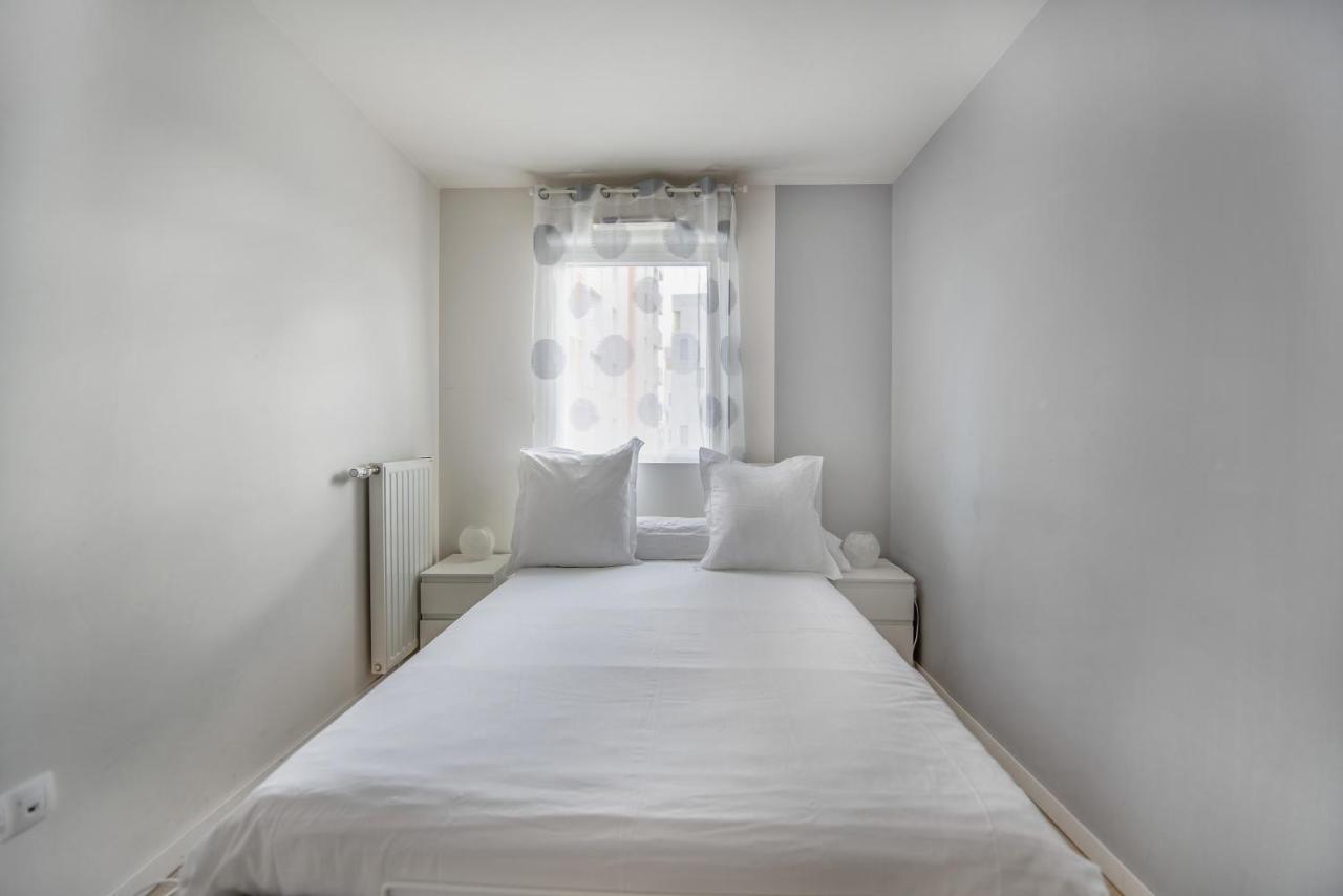 Appartements De 2 Ou 3 Chambres A 40 Minutes De Paris Courcouronnes Bagian luar foto