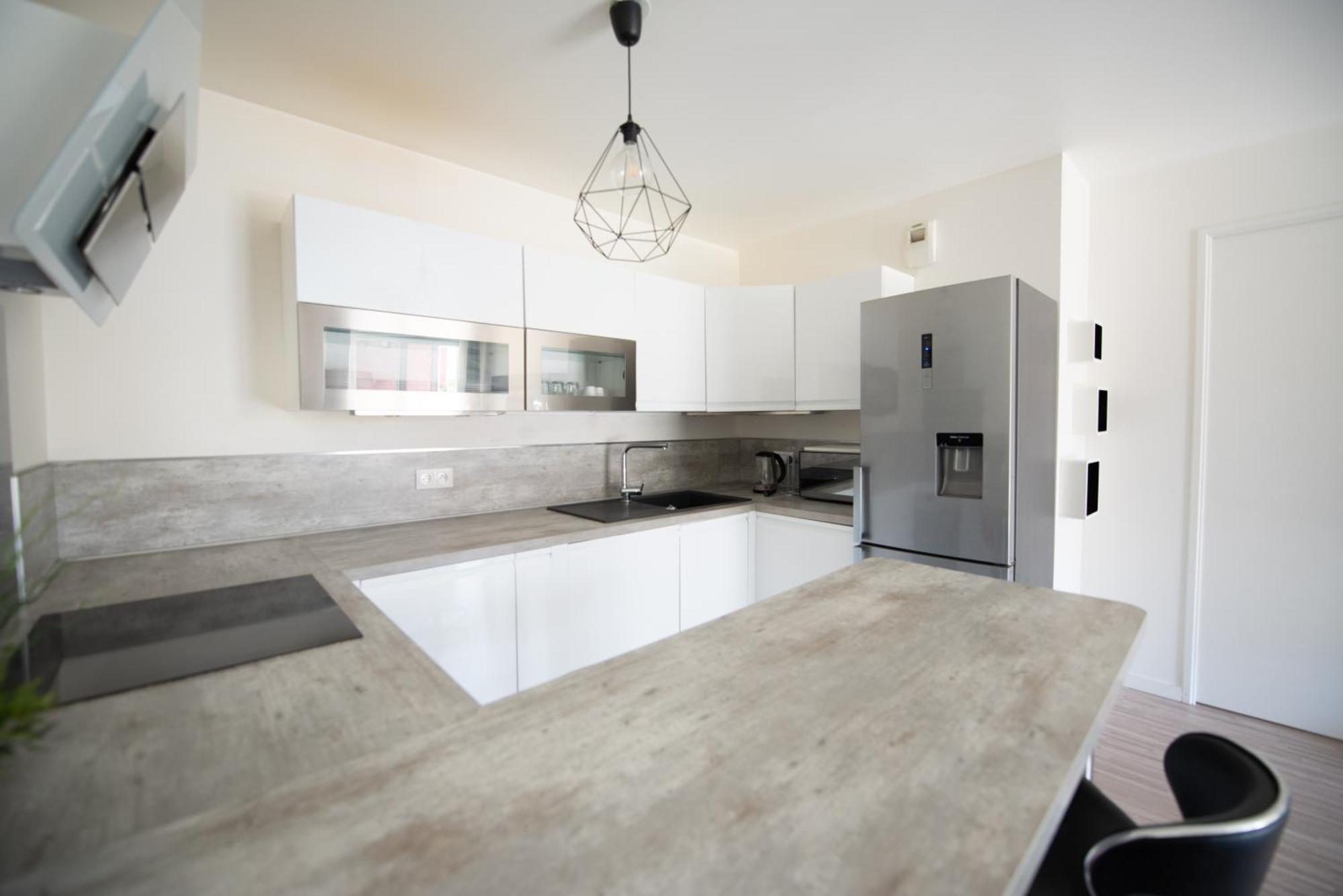 Appartements De 2 Ou 3 Chambres A 40 Minutes De Paris Courcouronnes Ruang foto